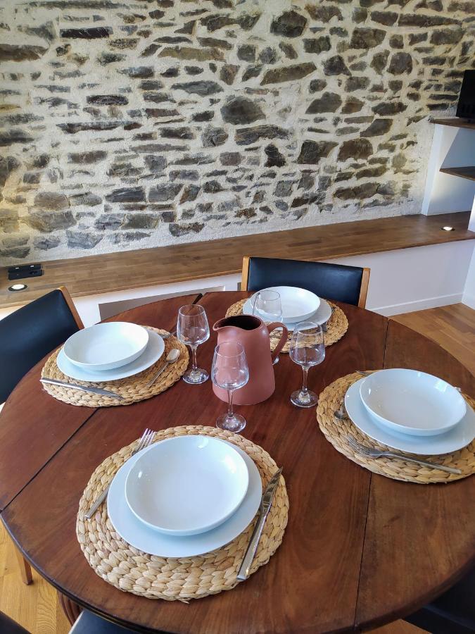 Apartament Le Nid - Fougeres Centre Historique Zewnętrze zdjęcie