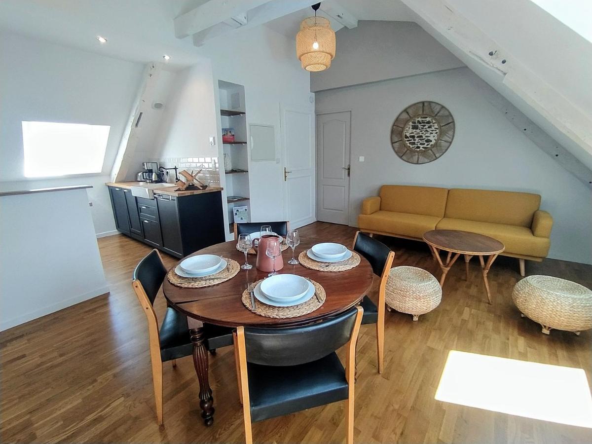 Apartament Le Nid - Fougeres Centre Historique Zewnętrze zdjęcie
